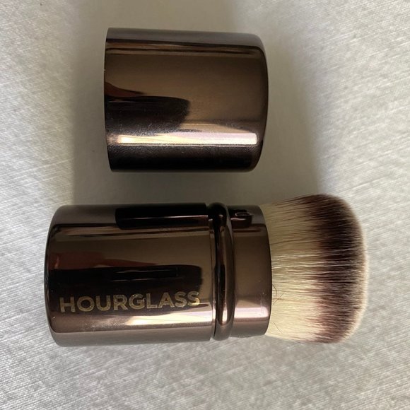 Hourglass Cosmetics, Makeup, Hourglass Retractable Kabuki Brush Nwob